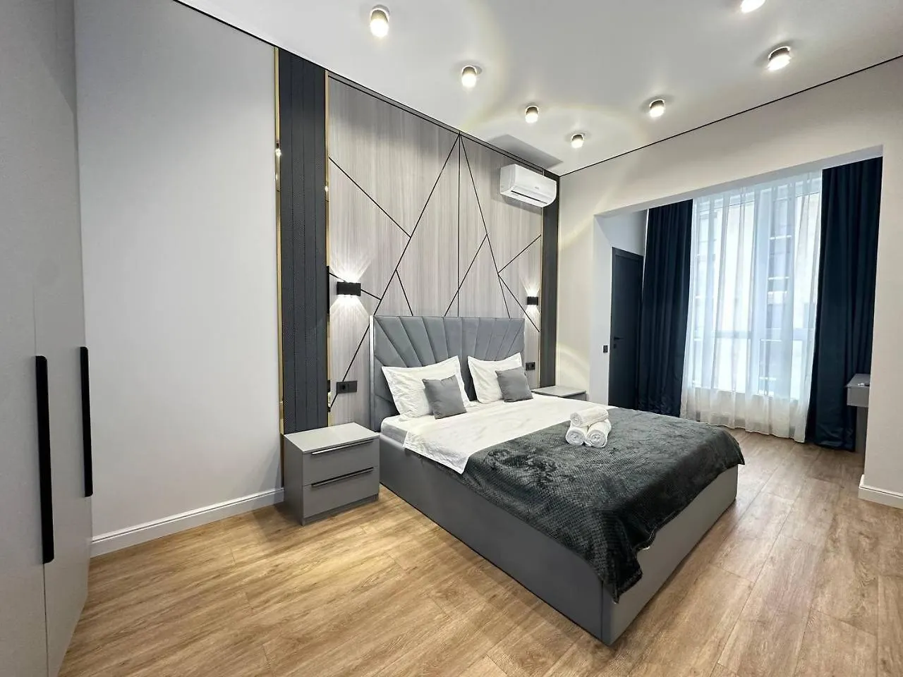 Downtown Apartment Comfort City 152 Almaty